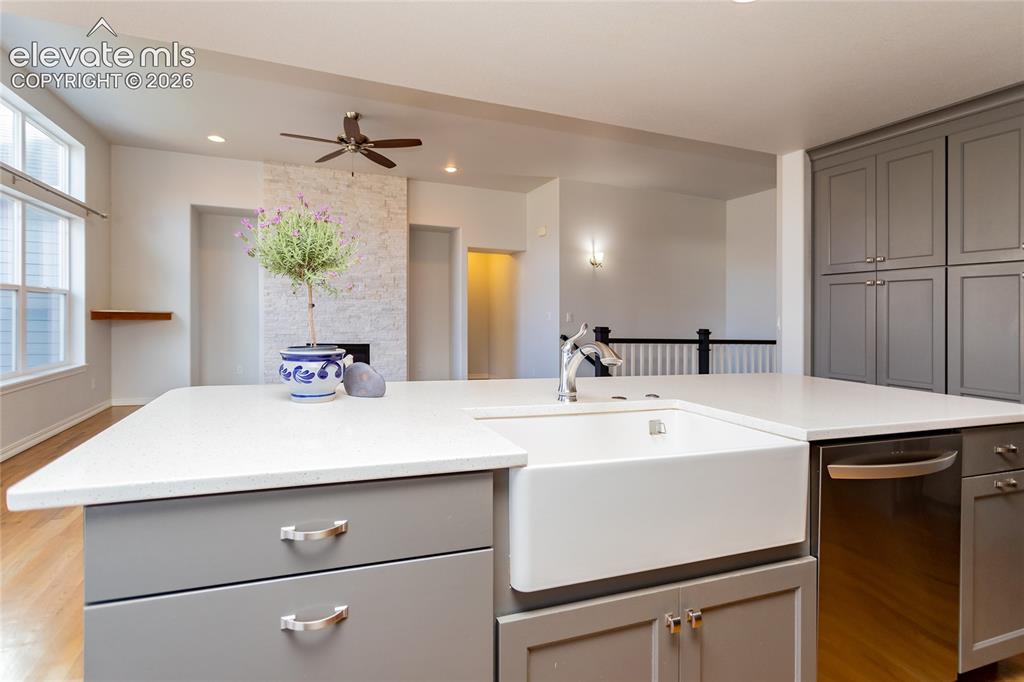 Image 12 of 43: Kitchen