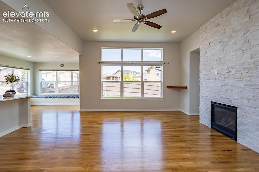Image 13 of 43: Living Room