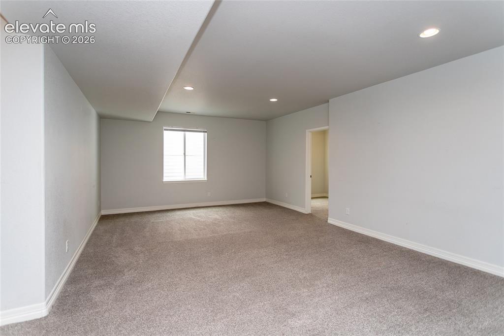 Image 29 of 43: Family Room