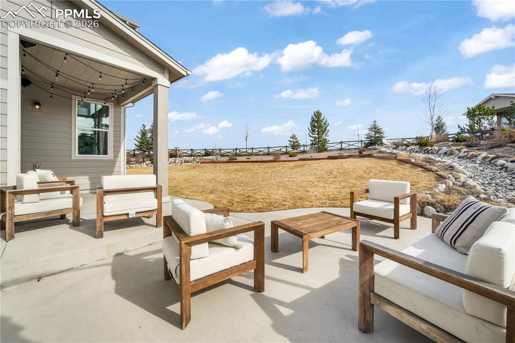 Image 46 of 50: Patio