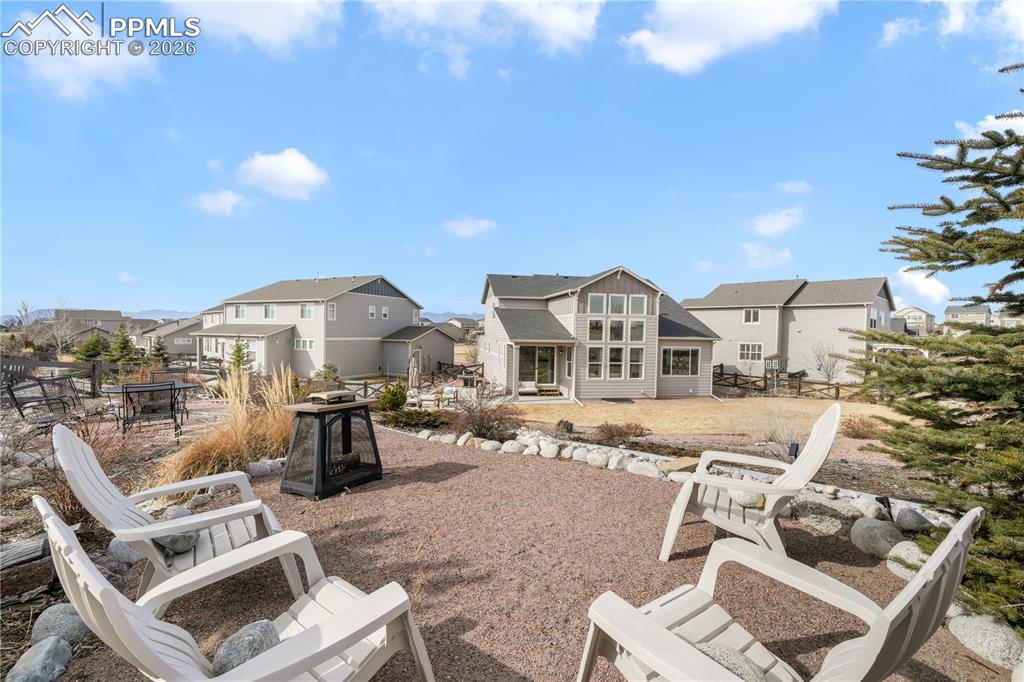 Image 47 of 50: Patio