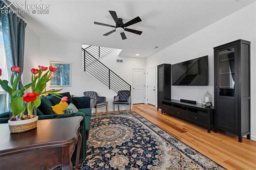 Image 12 of 37: Great Room