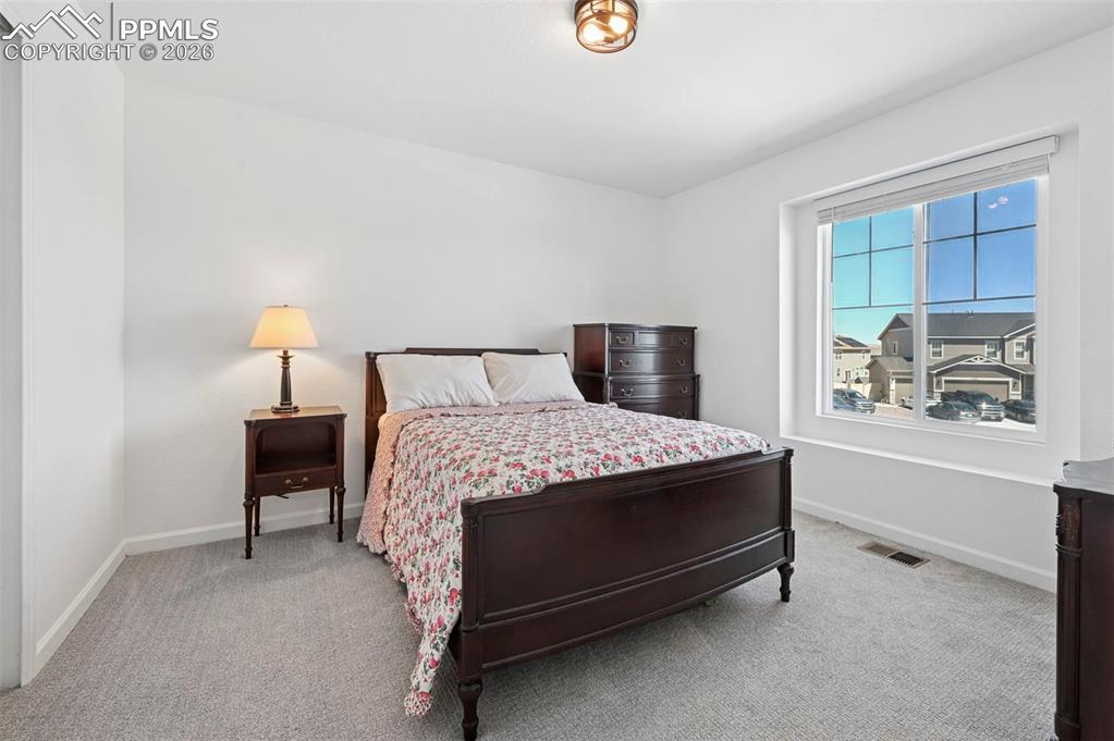 Image 16 of 37: Bedroom