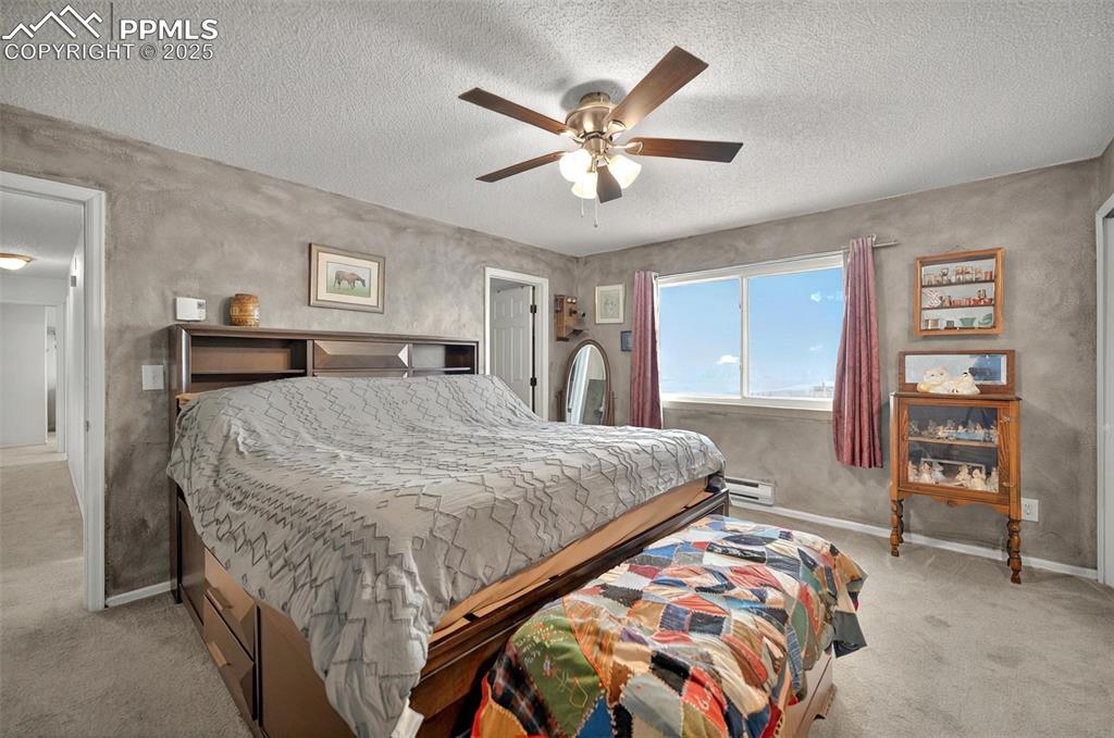 Image 13 of 22: Bedroom