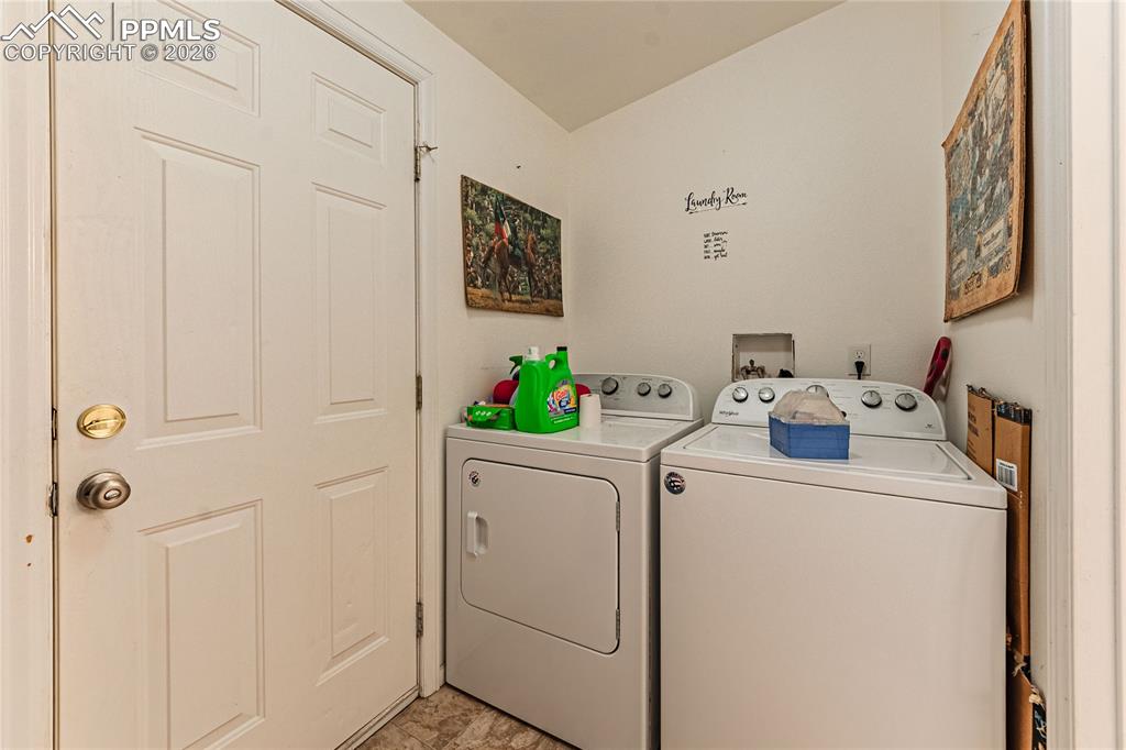 Image 14 of 35: Laundry