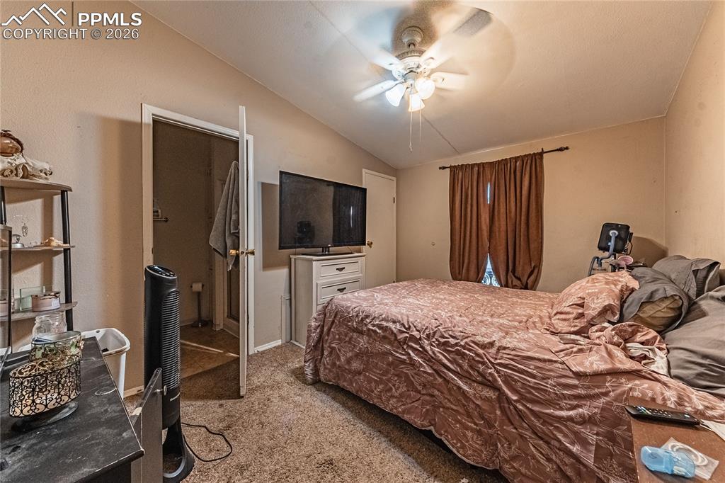 Image 15 of 35: Bedroom