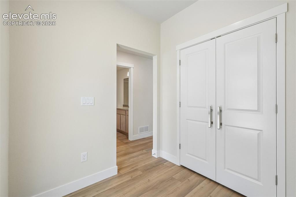 Image 14 of 48: Bedroom