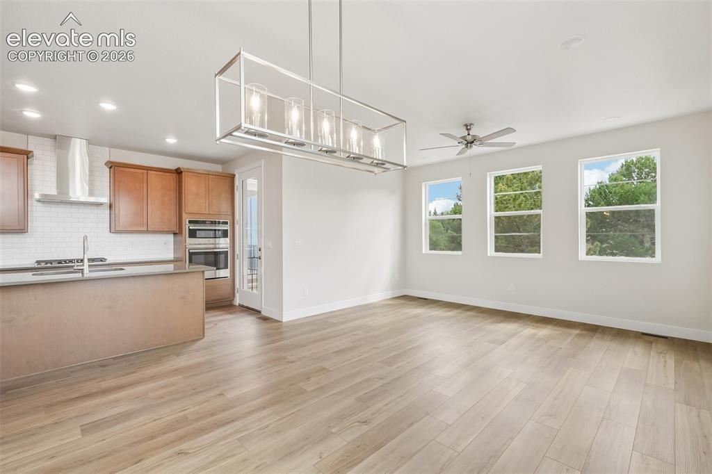 Image 7 of 48: Kitchen