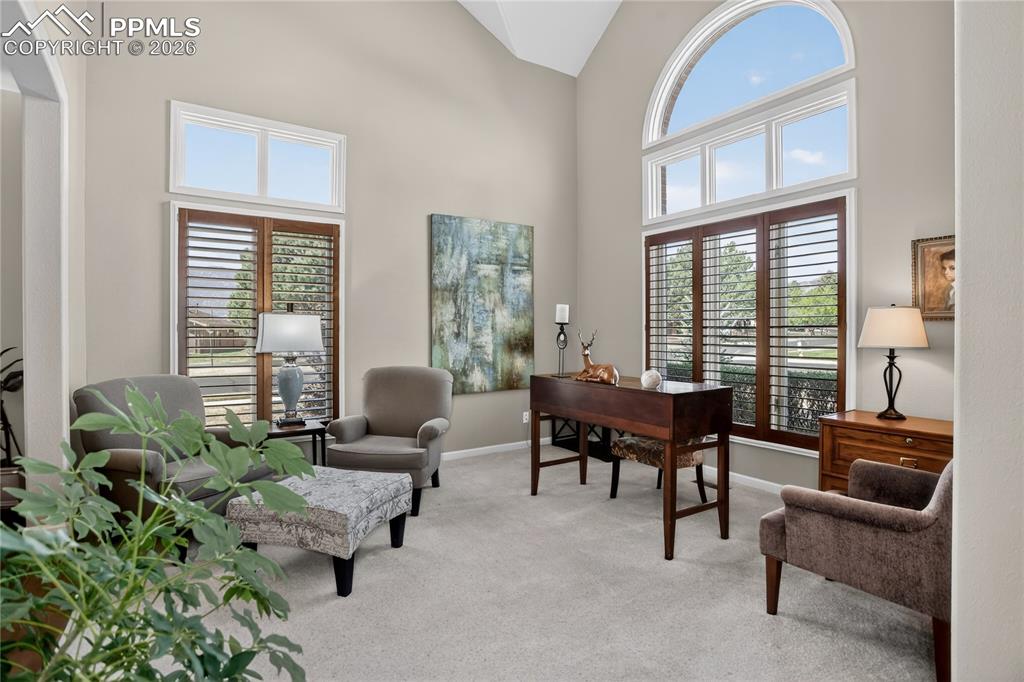 Image 11 of 46: Office