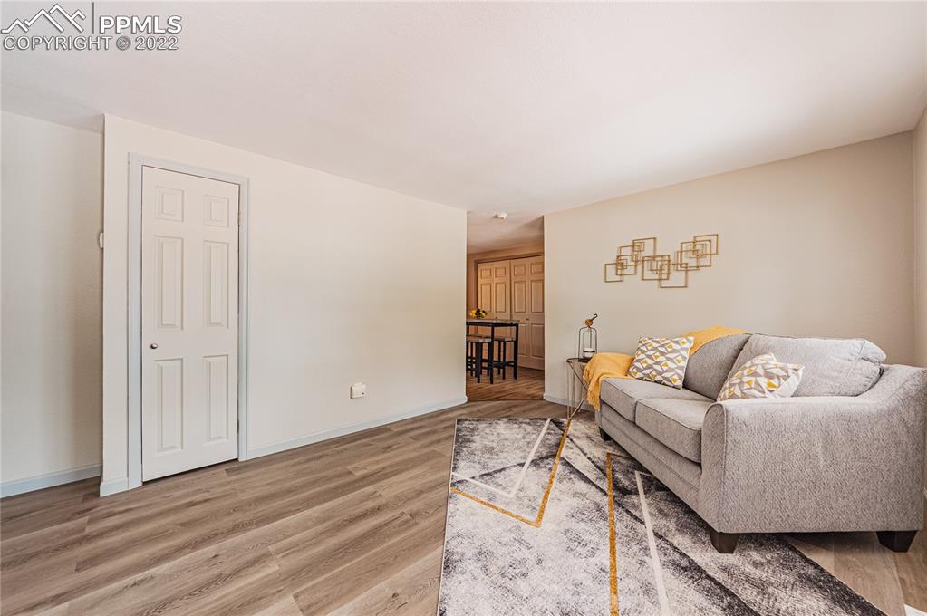Listing 5615194, Image 12 of 22