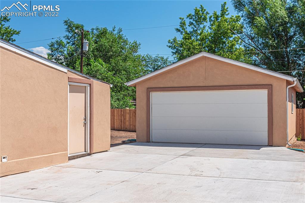 Listing 5615194, Image 21 of 22