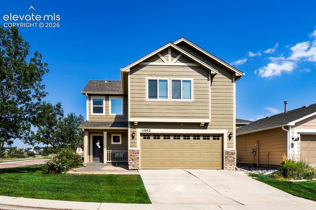 Image 1 of 36: Front of home