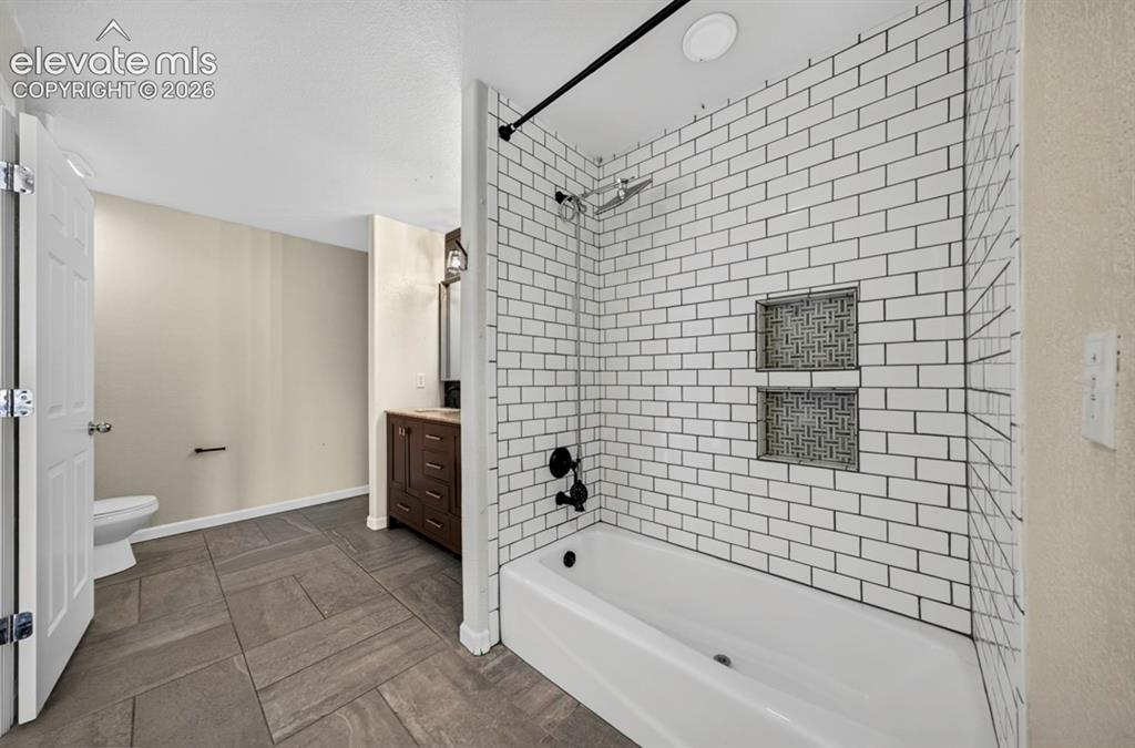Image 19 of 36: Master Bathroom