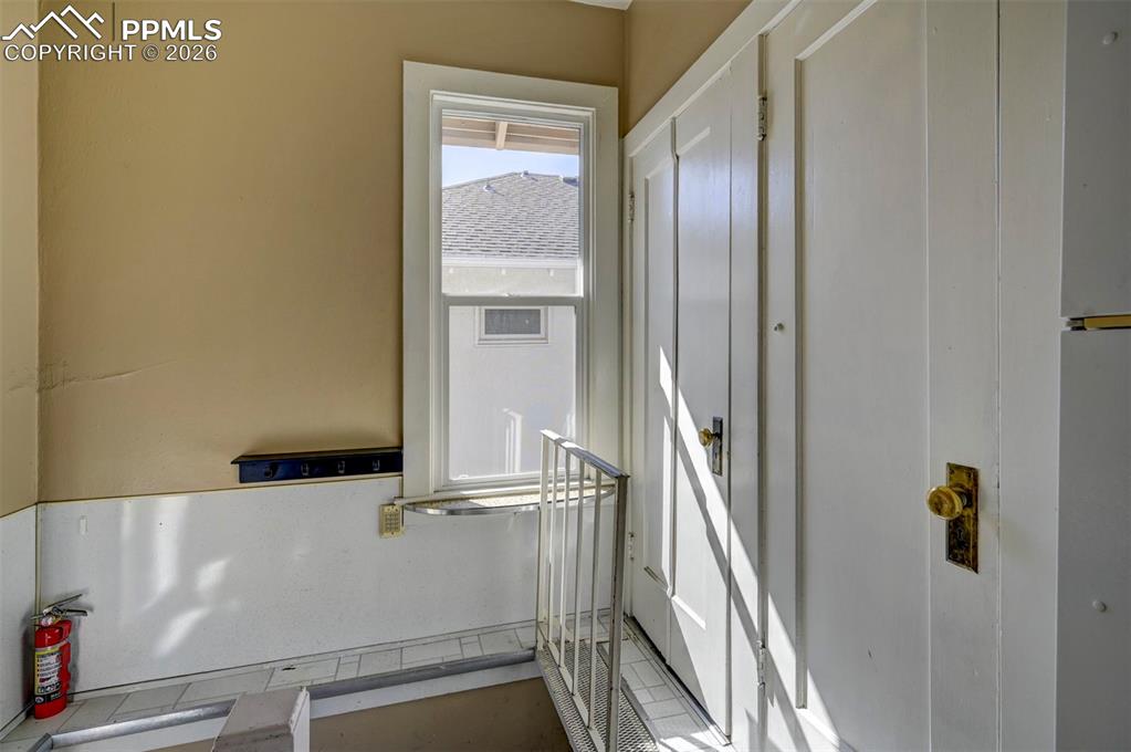 Image 32 of 50: entry way off kitchen