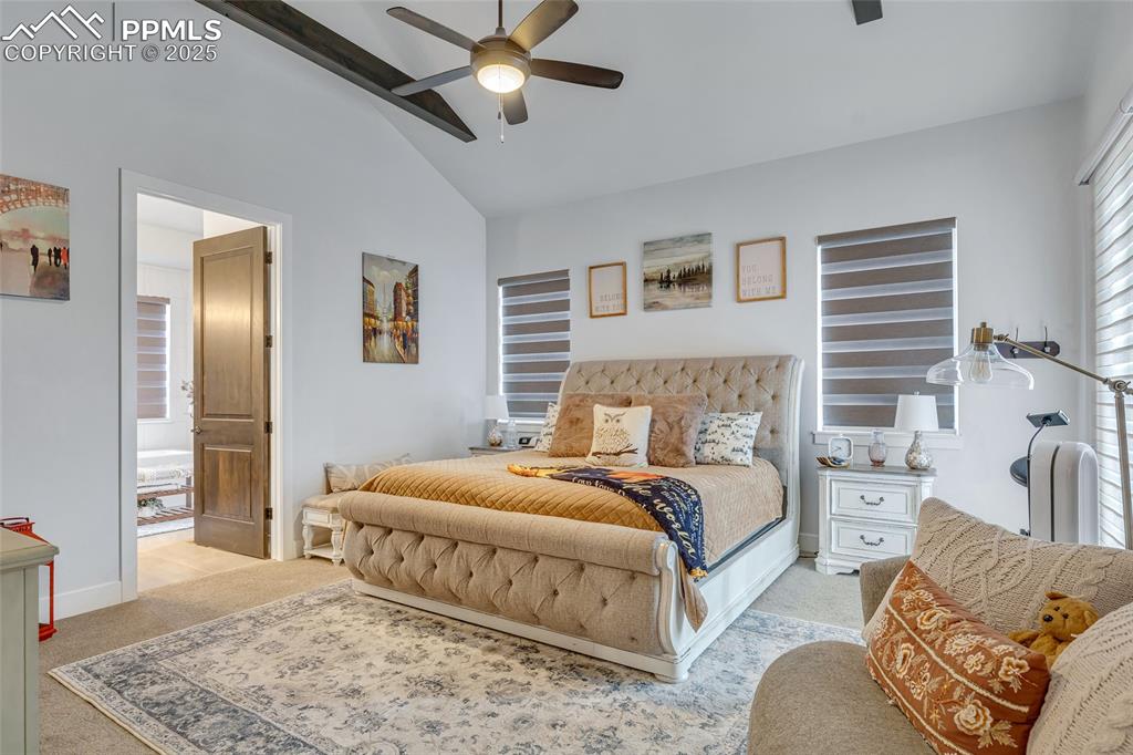 Image 22 of 50: Bedroom