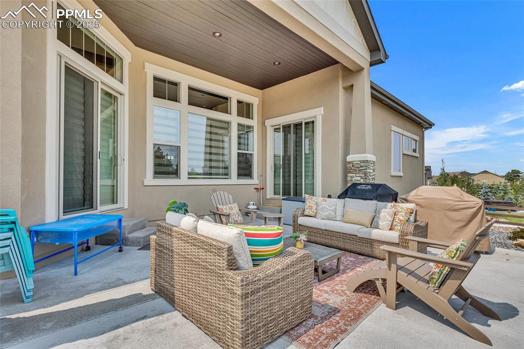 Image 46 of 50: Patio