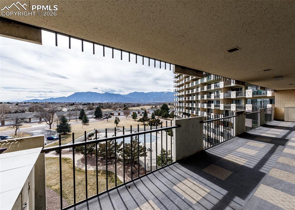 Image 24 of 31: Balcony