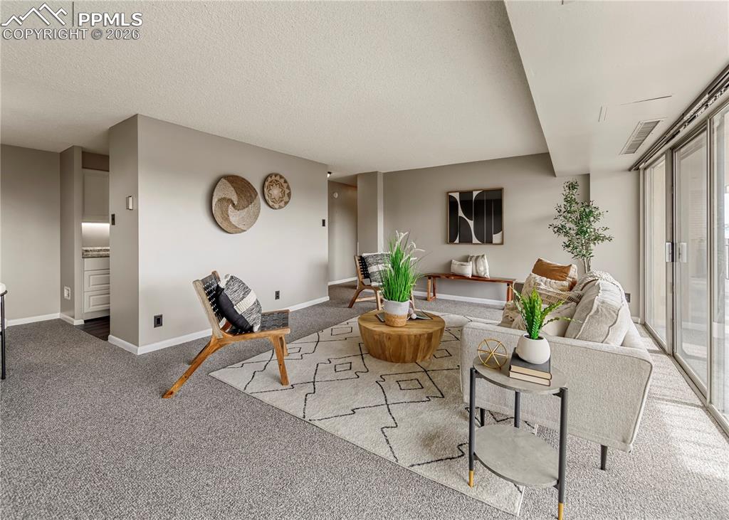 Image 4 of 31: Living Room