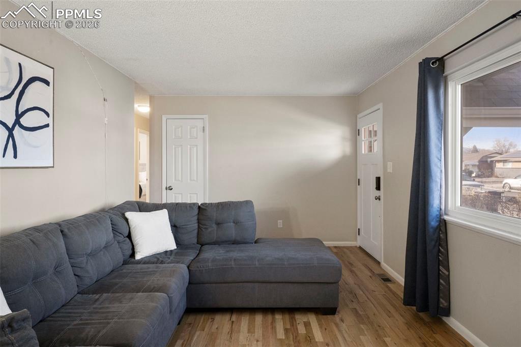 Image 5 of 26: Living Room