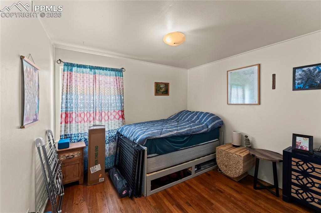 Image 11 of 37: Bedroom