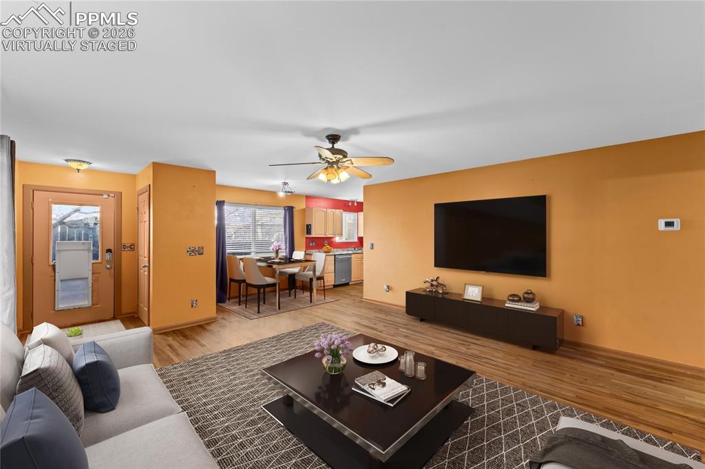 Image 17 of 37: Virtually Staged