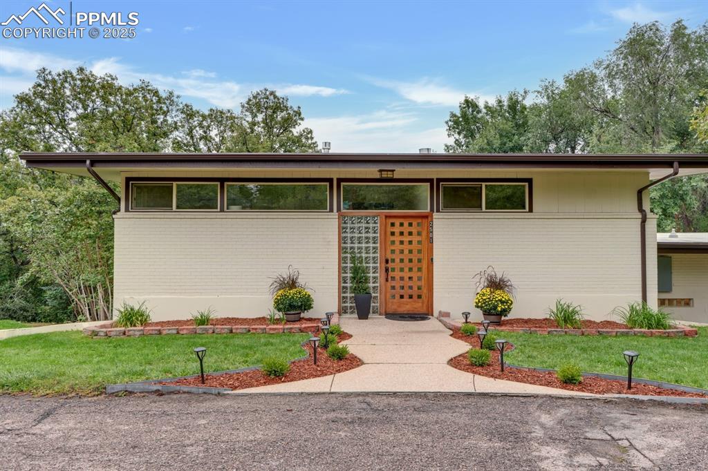 Image 46 of 46: Mid-century inspired