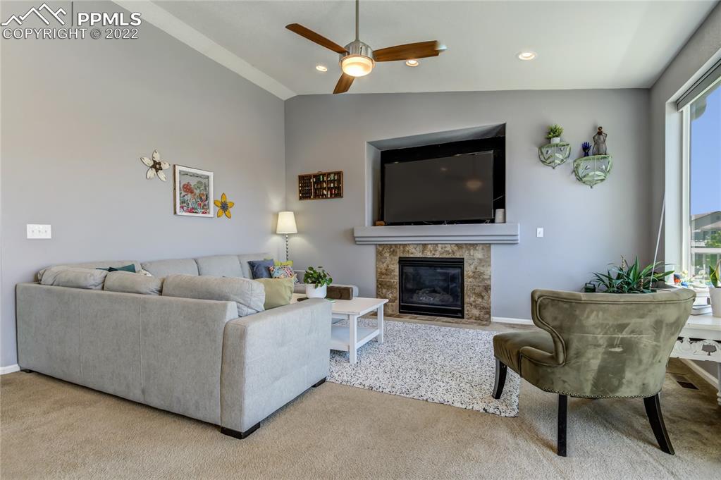 Listing 5618811, Image 12 of 27