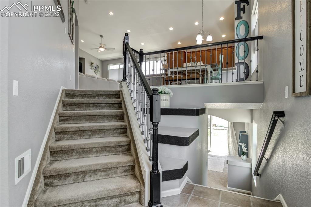 Listing 5618811, Image 4 of 27