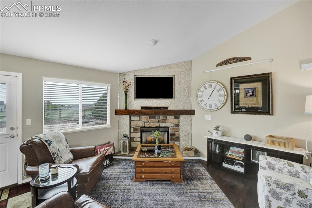 Image 5 of 43: Living Room