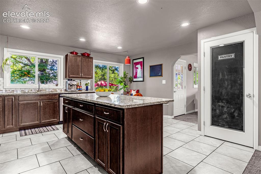 Image 11 of 46: Kitchen