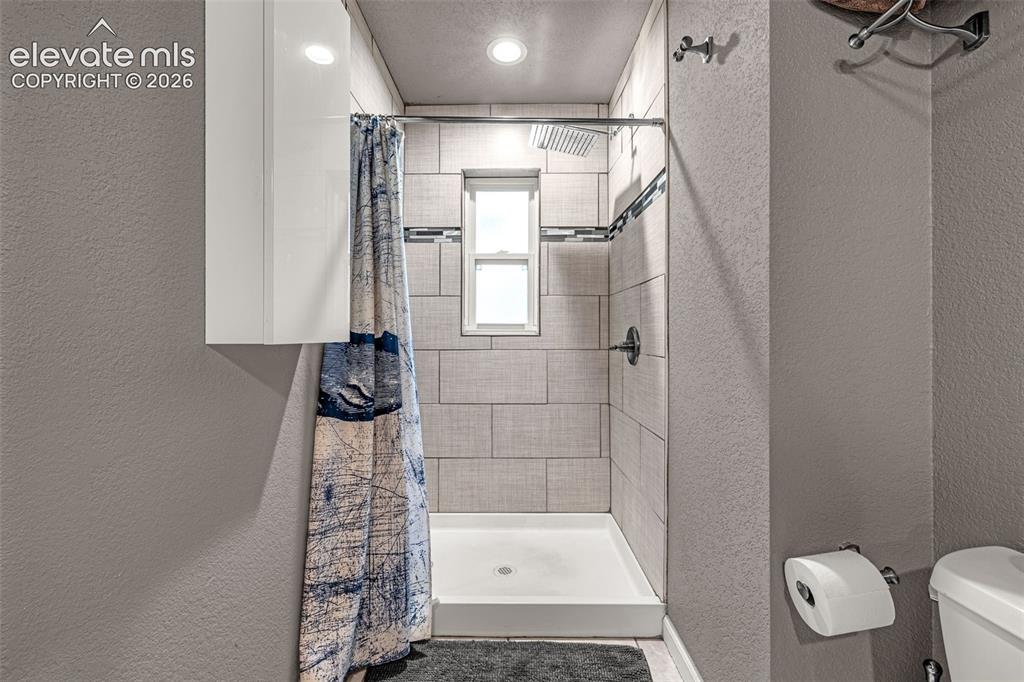 Image 17 of 46: Master Bathroom