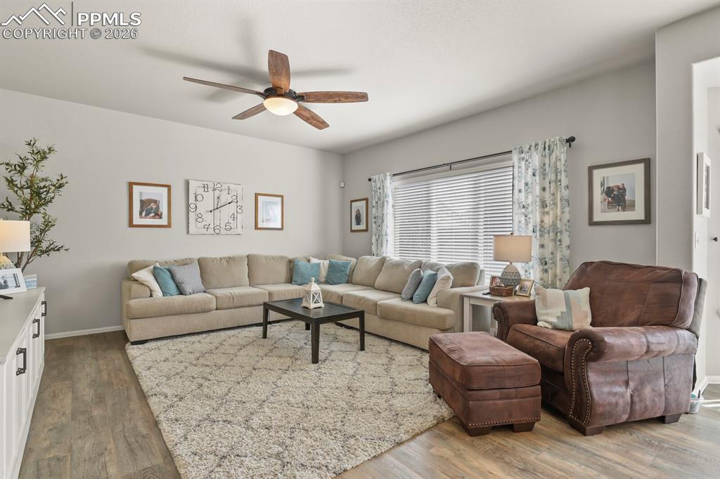 Image 13 of 40: Living Room