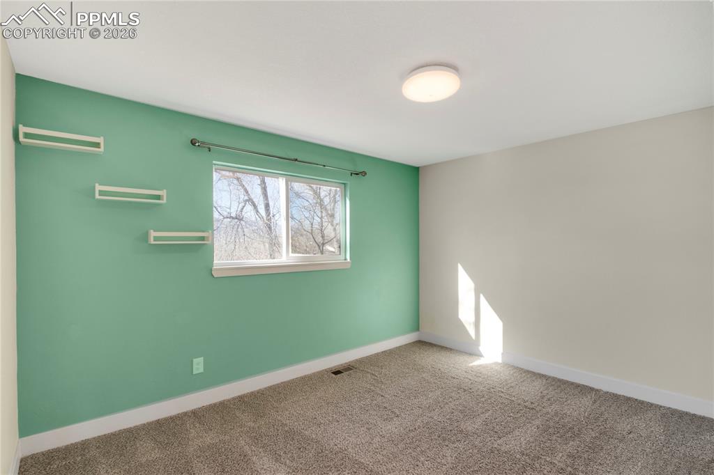 Image 26 of 43: Bedroom 3