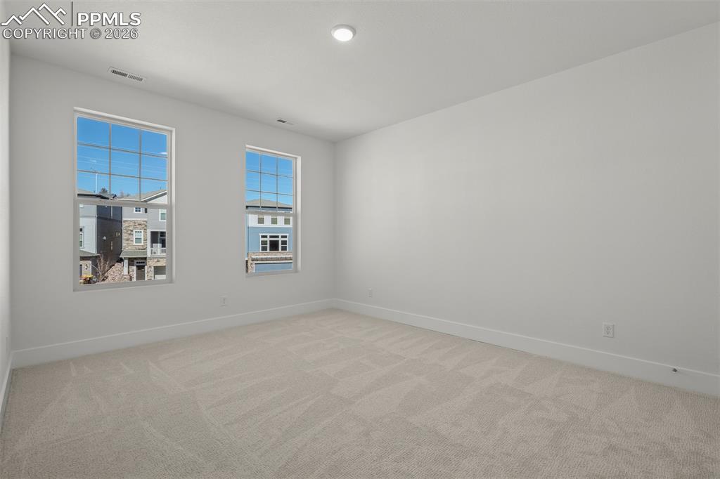 Image 26 of 37: Bedroom