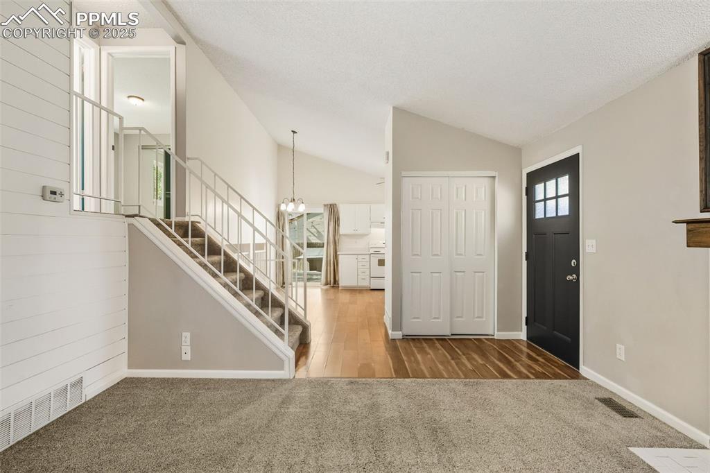 Image 8 of 34: Entry