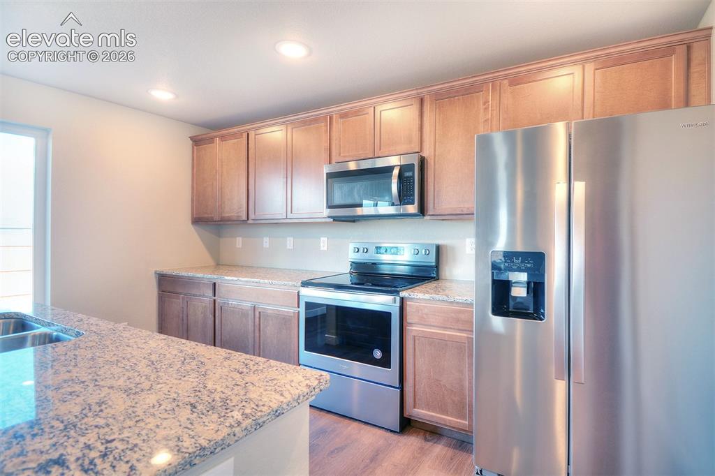 Image 10 of 29: Kitchen