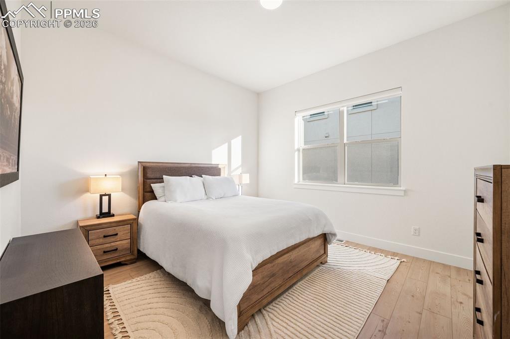 Image 25 of 50: No Description Available