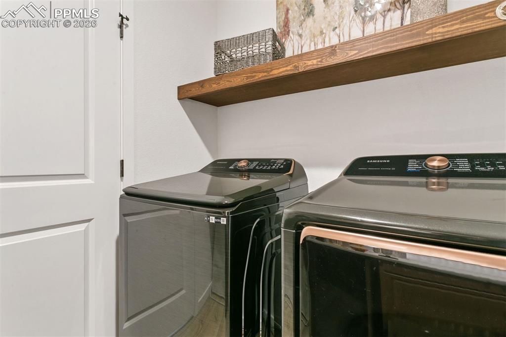 Image 30 of 37: Laundry