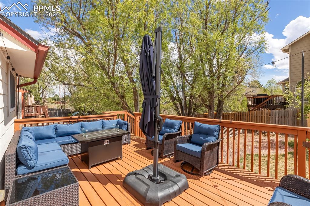 Image 13 of 47: Deck