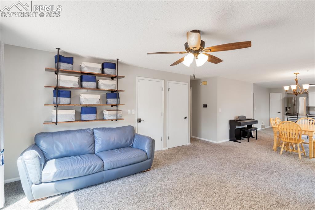 Image 16 of 47: Family Room