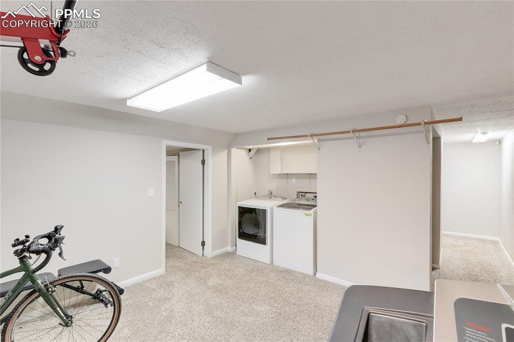 Image 34 of 47: Laundry