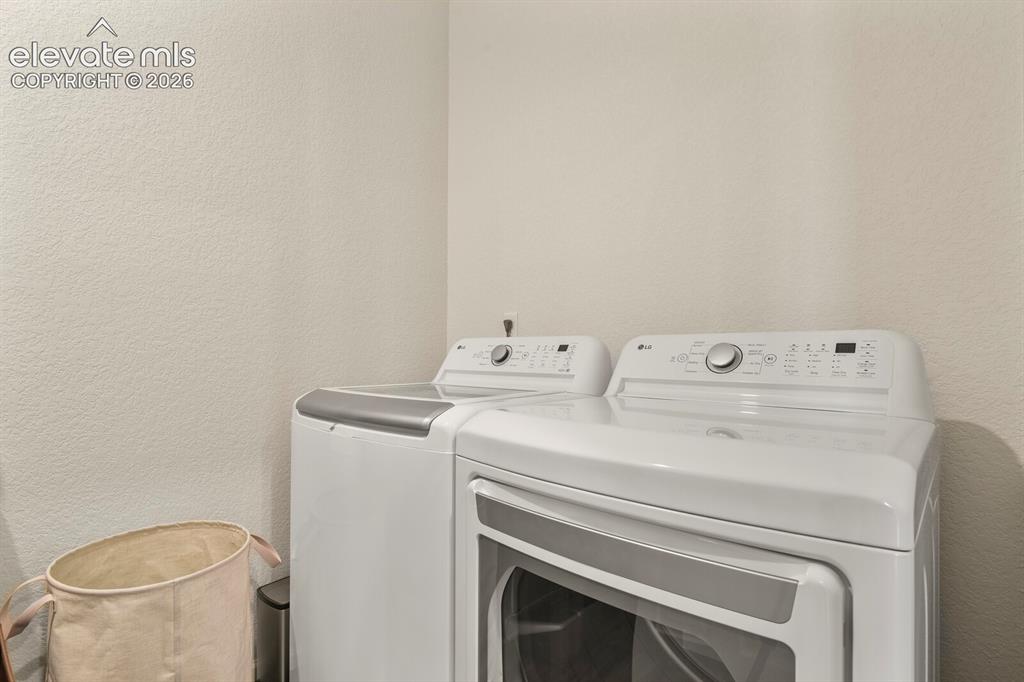 Image 23 of 34: Laundry Room
