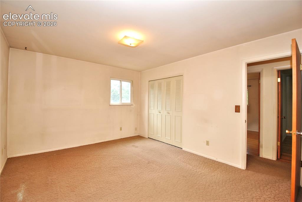 Image 10 of 27: Master Bedroom