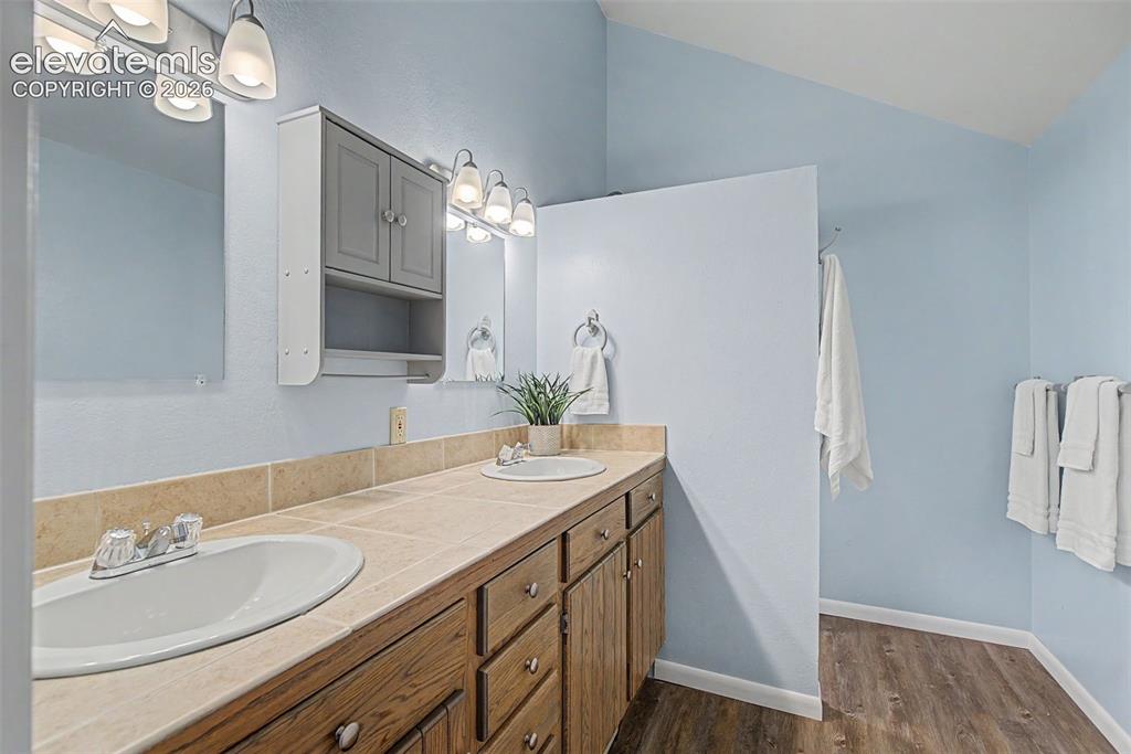 Image 31 of 47: Master Bathroom