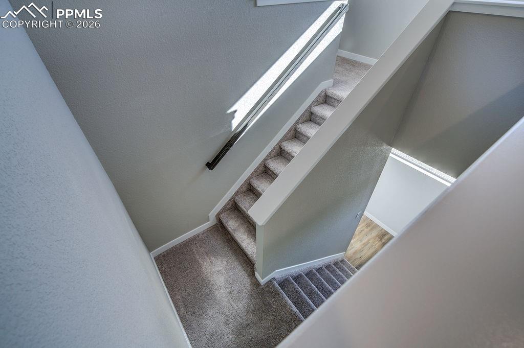 Image 22 of 33: Stairs