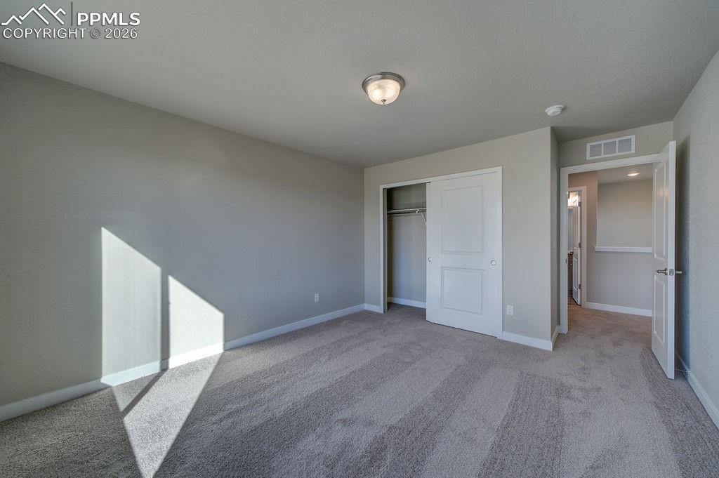 Image 28 of 33: Bedroom