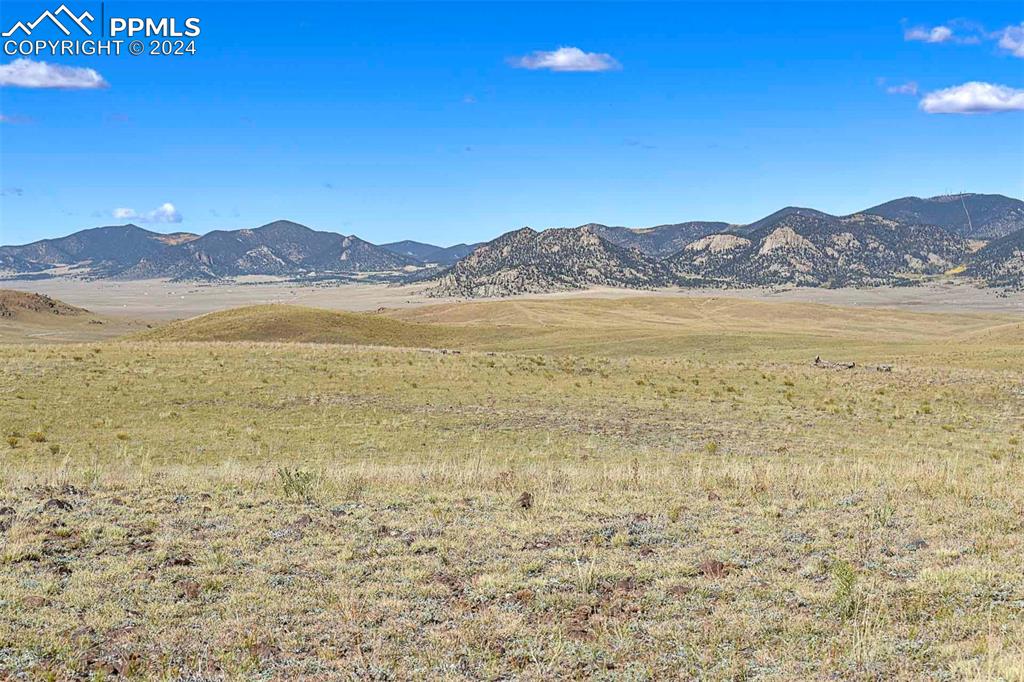 Image 18 of 42: View