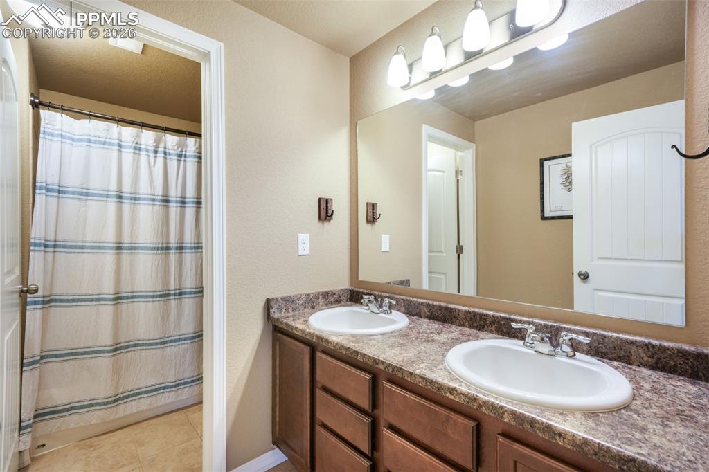 Image 31 of 50: Basement