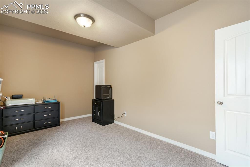 Image 34 of 50: Bathroom