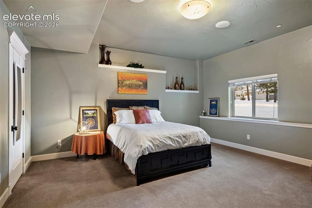 Image 41 of 49: Bedroom